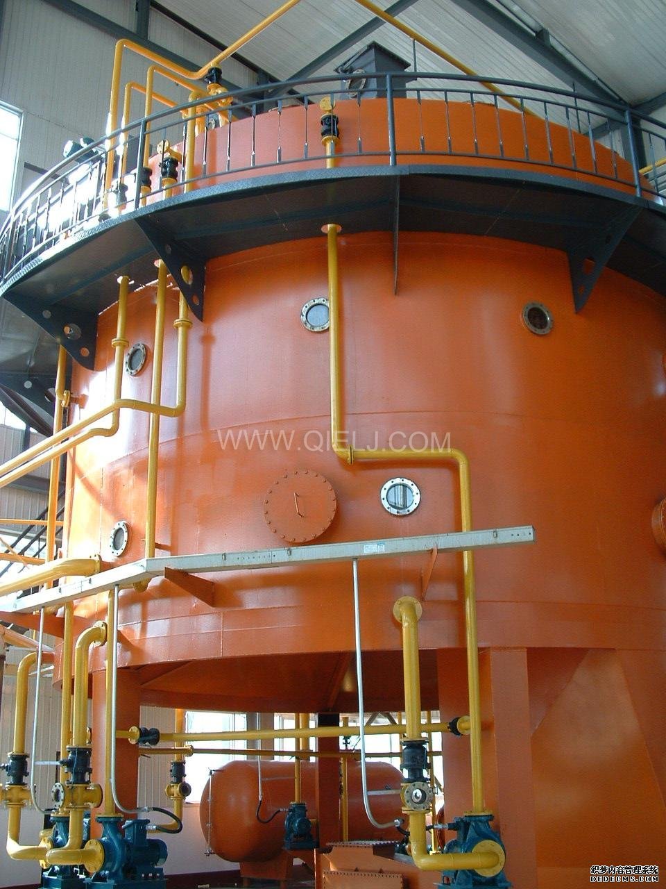 平轉浸出器(圖1) 鄭州企鵝平轉浸出設備工藝特點